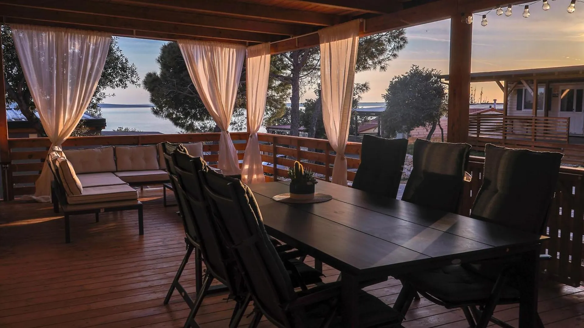 Campsite Val Lodge Simuni
